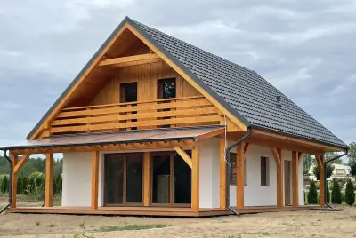 Drewniany dom szkieletowy - całoroczny