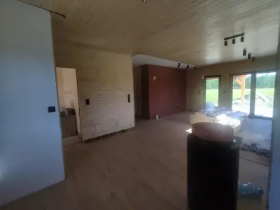 Wnętrze domu szkieletowego